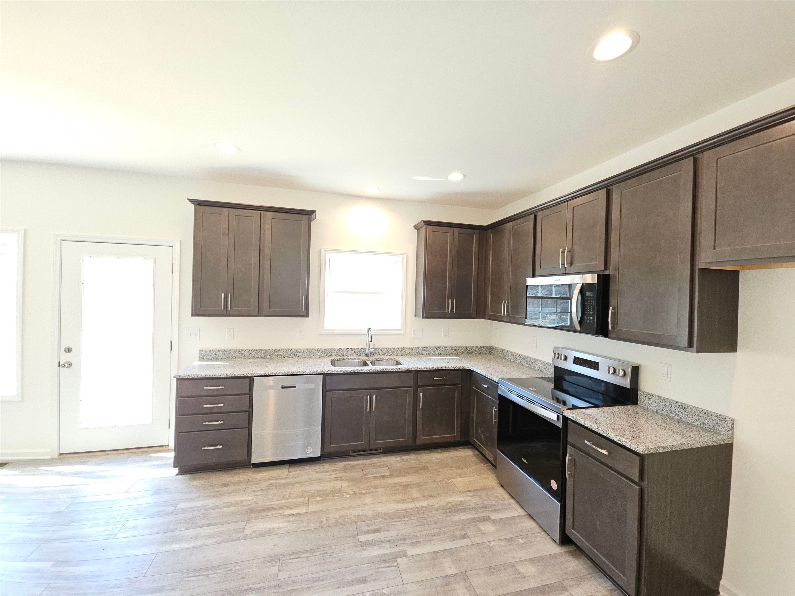 1470 Walnut Ridge Road Christiansburg, VA 24073 - Photo 4 of 51 Gallery Image 4