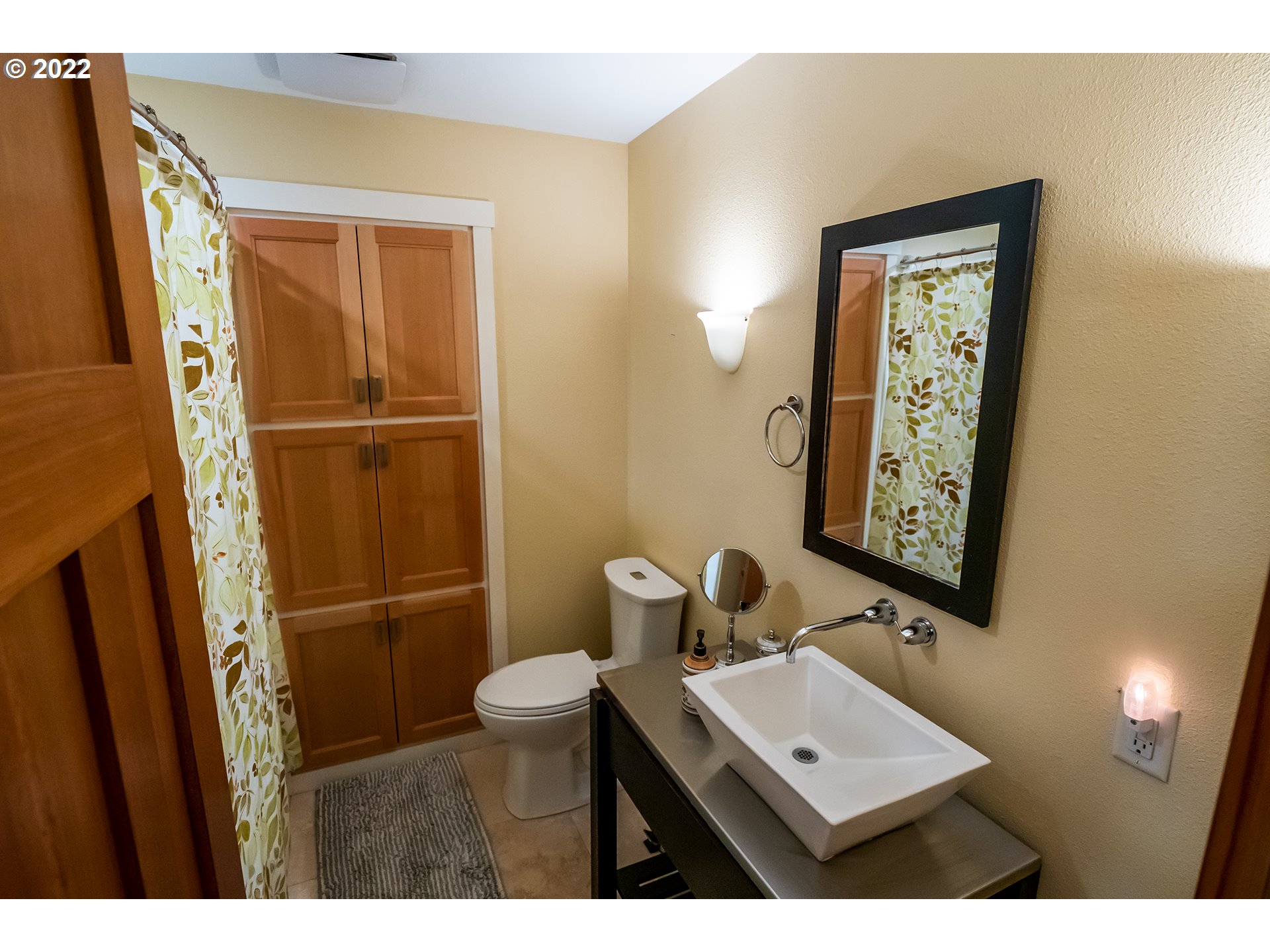 2735 Spring Boulevard Eugene, OR 97403 - Photo 17 of 32 Gallery Image 17
