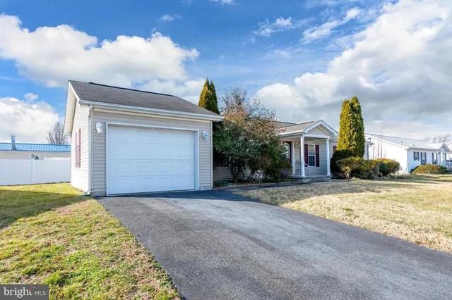 $175,000 | 135 Maureen Place, Unit 135, Dover, DE 19901