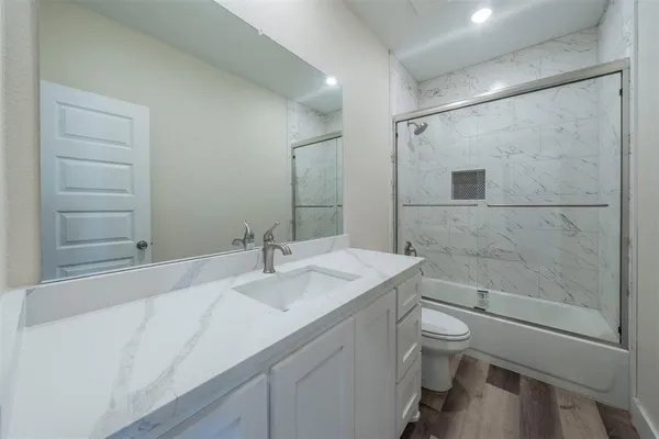 $220,000 | 6130 Aztec Drive, Mabank, TX 75156