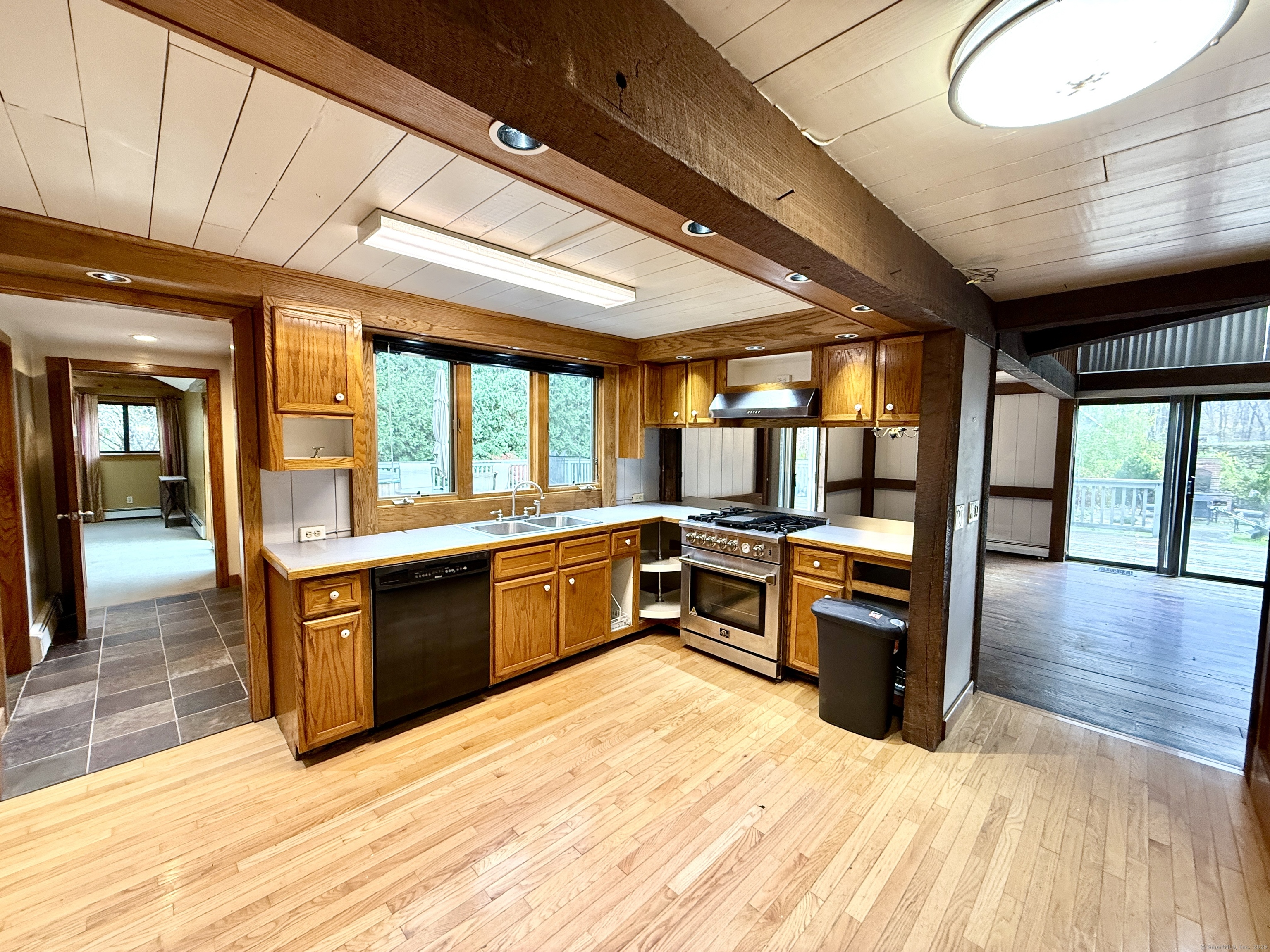 102 Krapf Road Ashford, CT 06278 - Photo 7 of 39