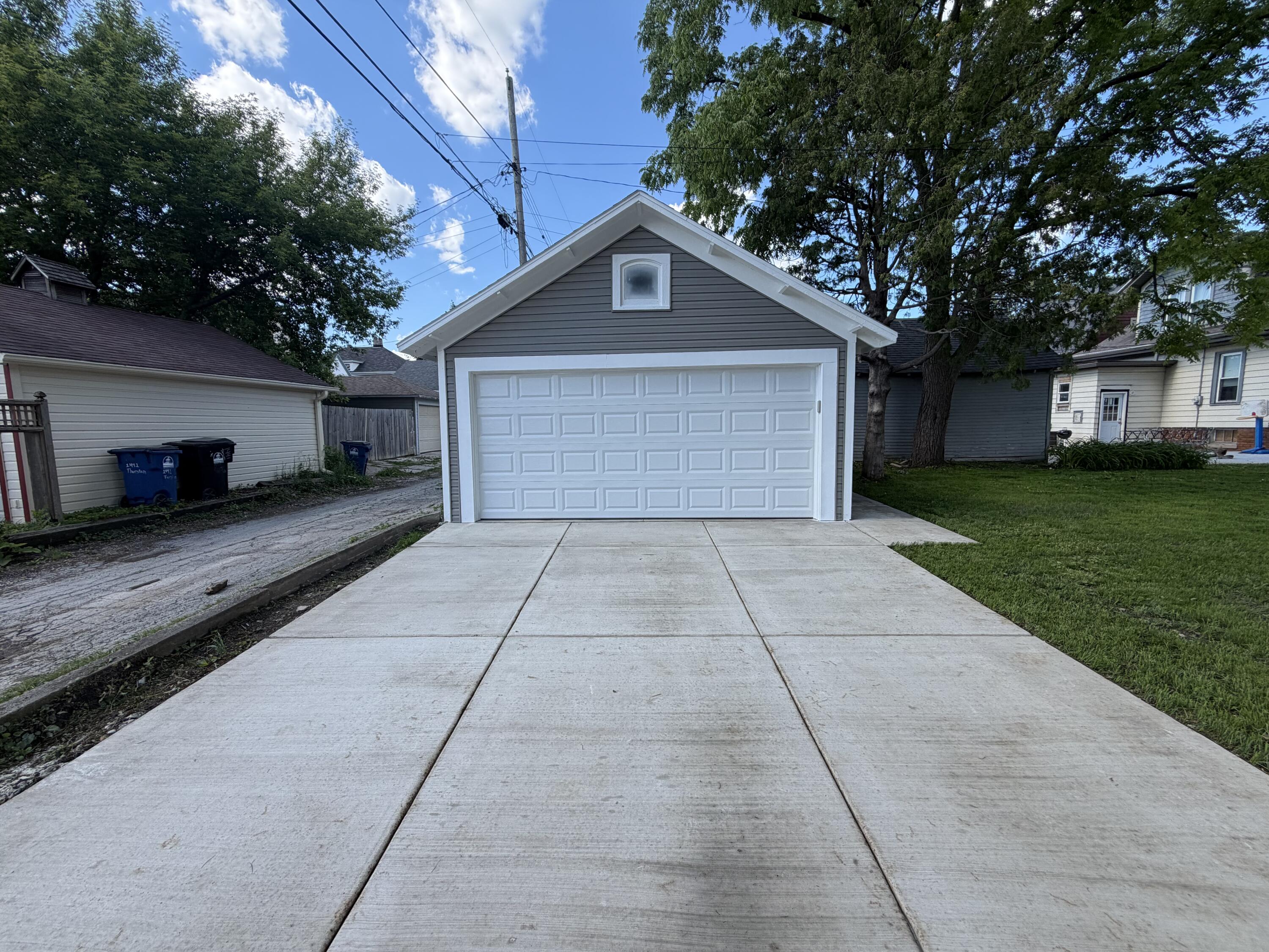 1438 Grange Avenue Racine, WI 53405 - Photo 26 of 39 IMG_9528