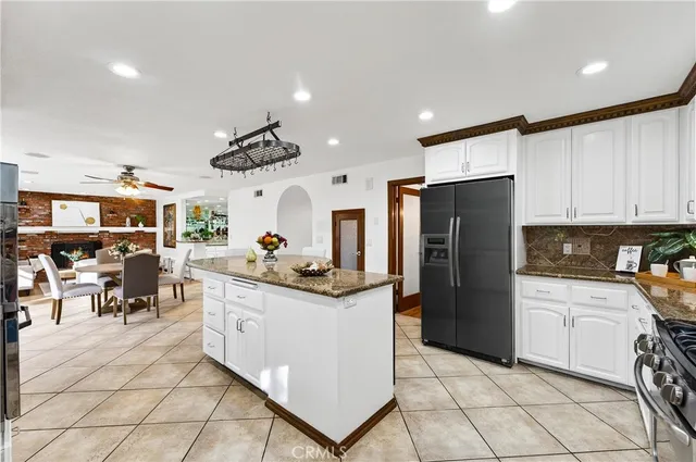 $1,750,000 | 663 Lausinda Avenue, Long Beach, CA 90803