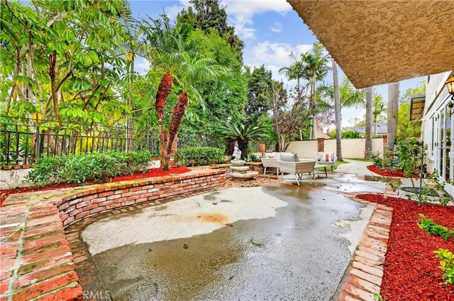 $1,750,000 | 663 Lausinda Avenue, Long Beach, CA 90803