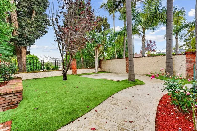 $1,750,000 | 663 Lausinda Avenue, Long Beach, CA 90803