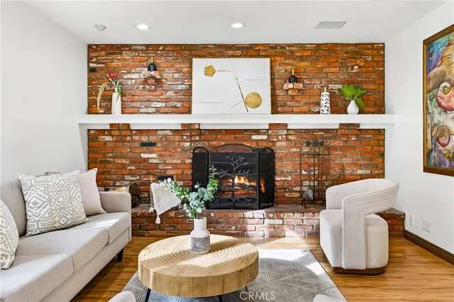 $1,750,000 | 663 Lausinda Avenue, Long Beach, CA 90803