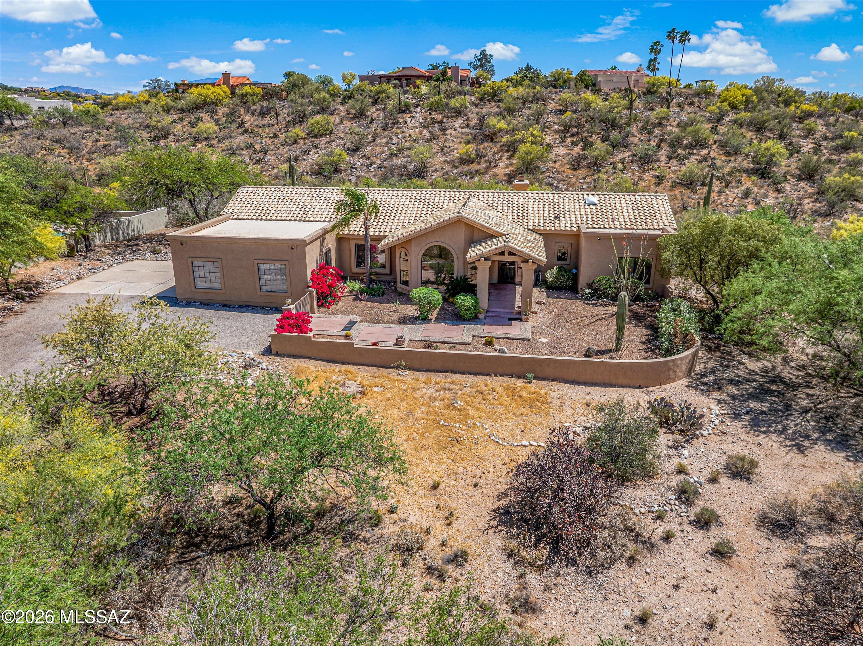 6340 North Valley View Road Tucson, AZ 85718 - Photo 1 of 44 Front View