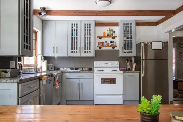 $475,000 | 664 Main Street, Franconia, NH 03580