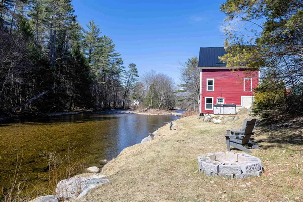 $475,000 | 664 Main Street, Franconia, NH 03580
