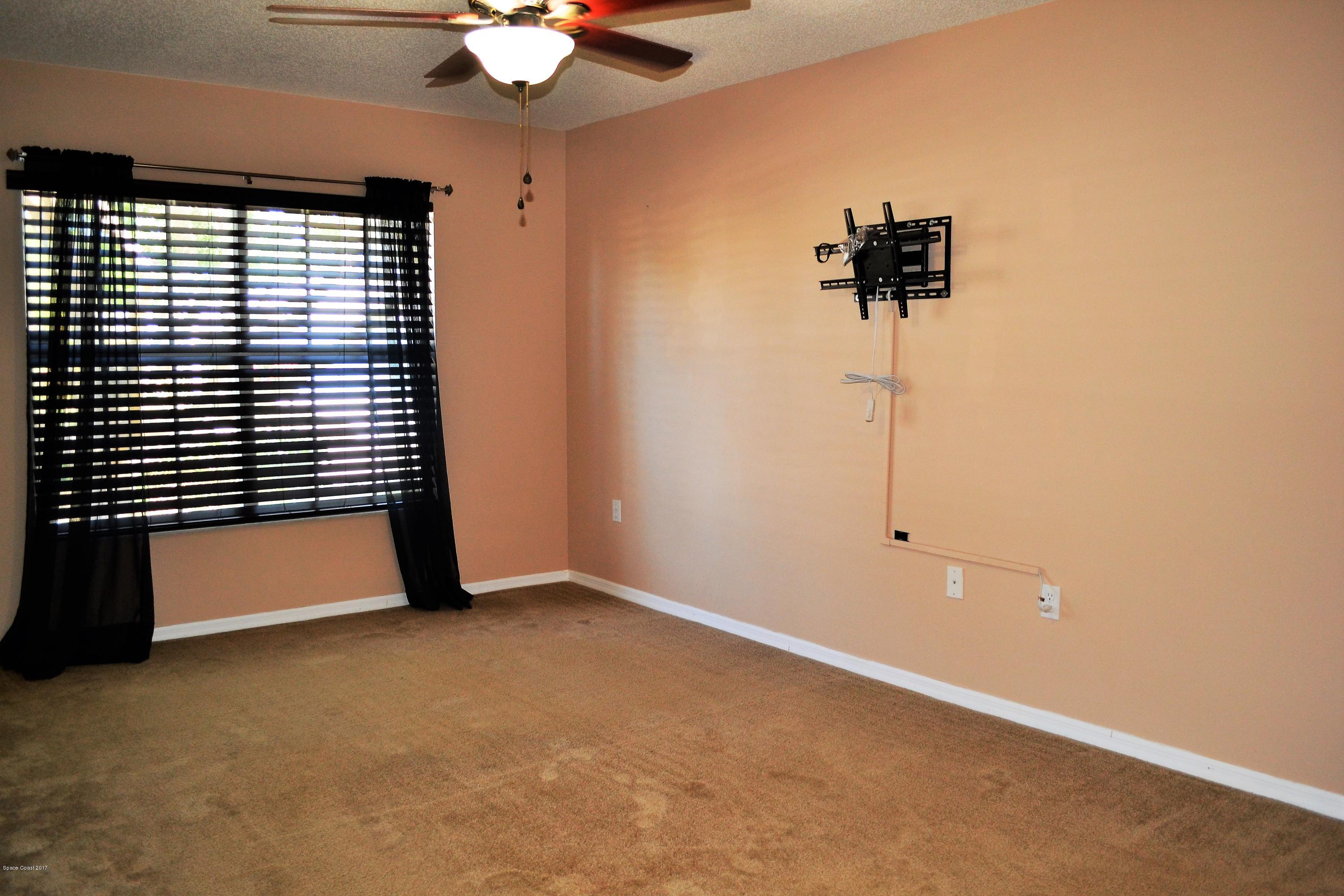 235 Twin Lakes Road Melbourne, FL 32901 - Photo 16 of 27 maser bedroom