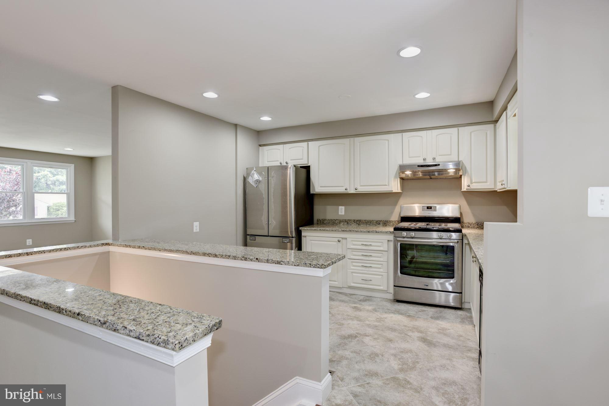 10382 Tuscany Road Ellicott City, MD 21042 - Photo 9 of 29 Kitchen