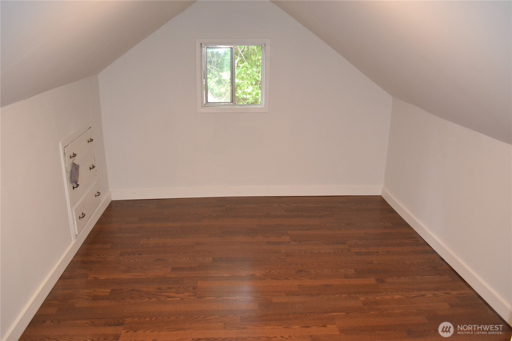 1758 Northeast Jacobson Road Poulsbo, WA 98370 - Photo 21 of 32 Gallery Image 21
