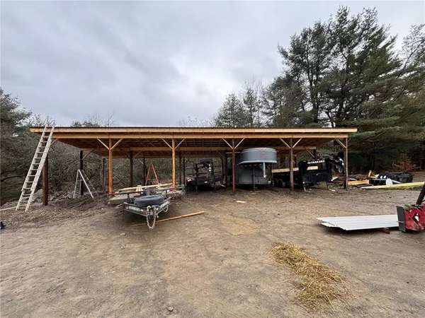 $849,500 | 172 Hawks Road, Pittsfield, NY 13411