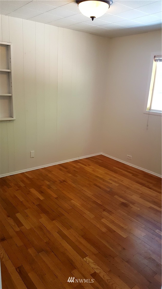 1918 Sheridan Road Bremerton, WA 98310 - Photo 10 of 11 Gallery Image 10