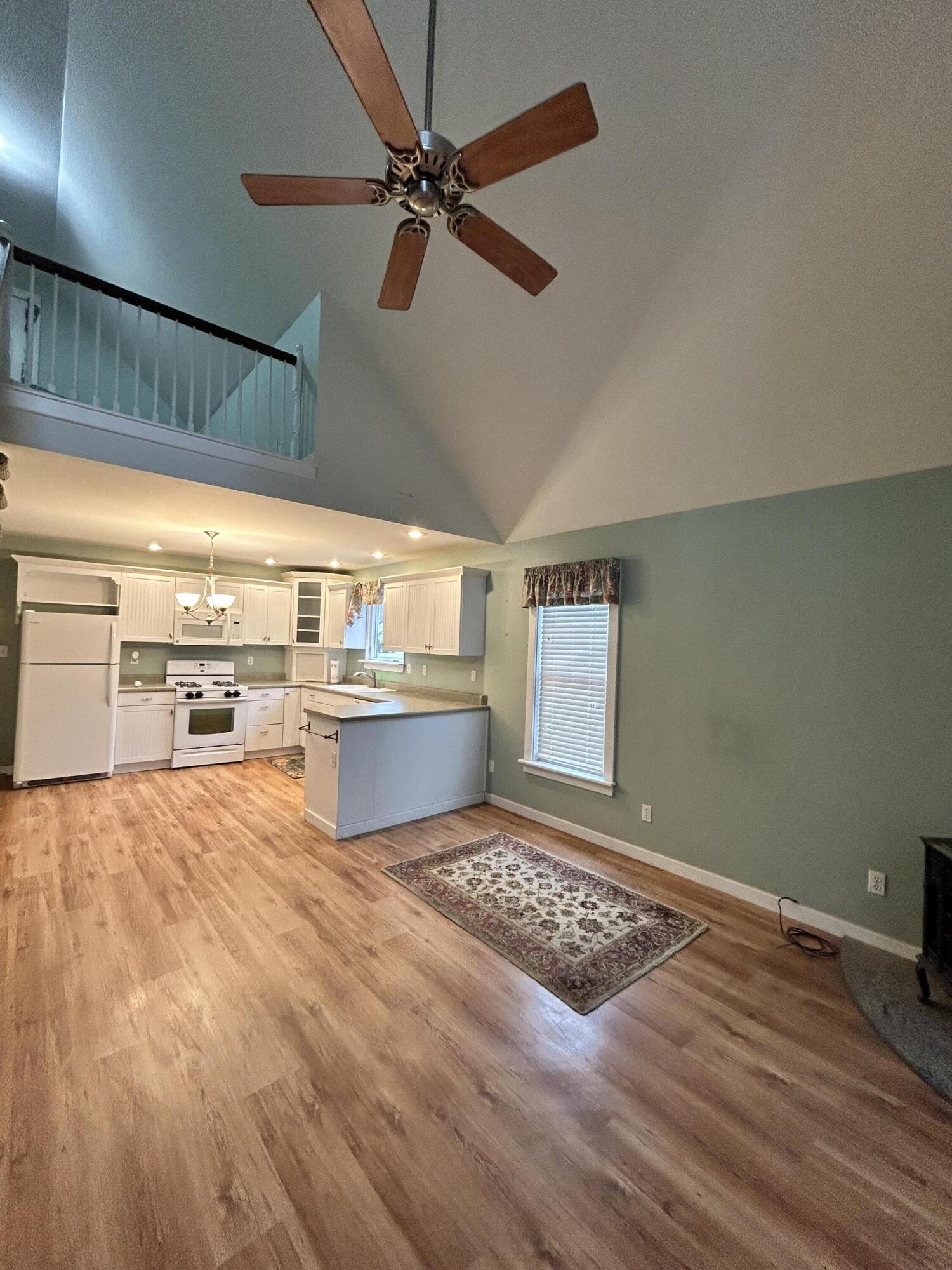 708 South Main Street Kouts, IN 46347 - Photo 4 of 14 1500x2000