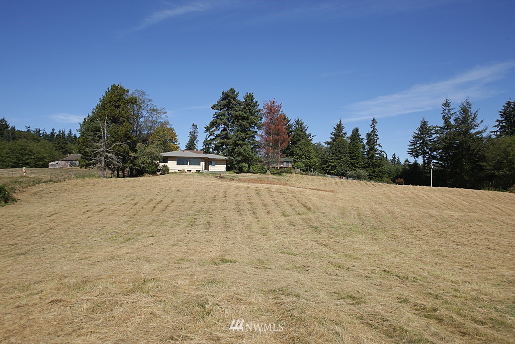 7966 Scatchet Head Road Clinton, WA 98236 - Photo 24 of 25 Gallery Image 24