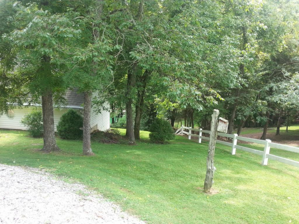 138 Robin Hood Lane Rutledge, TN 37861 - Photo 4 of 11 Photo 4