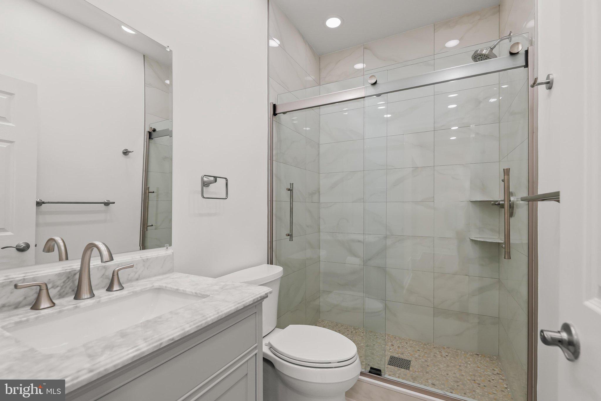 5189 Columbia Road, Unit 10 49 Columbia, MD 21044 - Photo 45 of 55 Lower level full bathroom