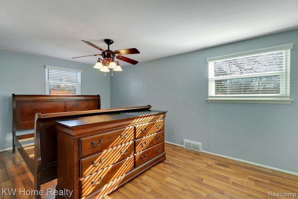 14064 Merriman Road Livonia, MI 48154 - Photo 14 of 24 GO0A8643.jpg