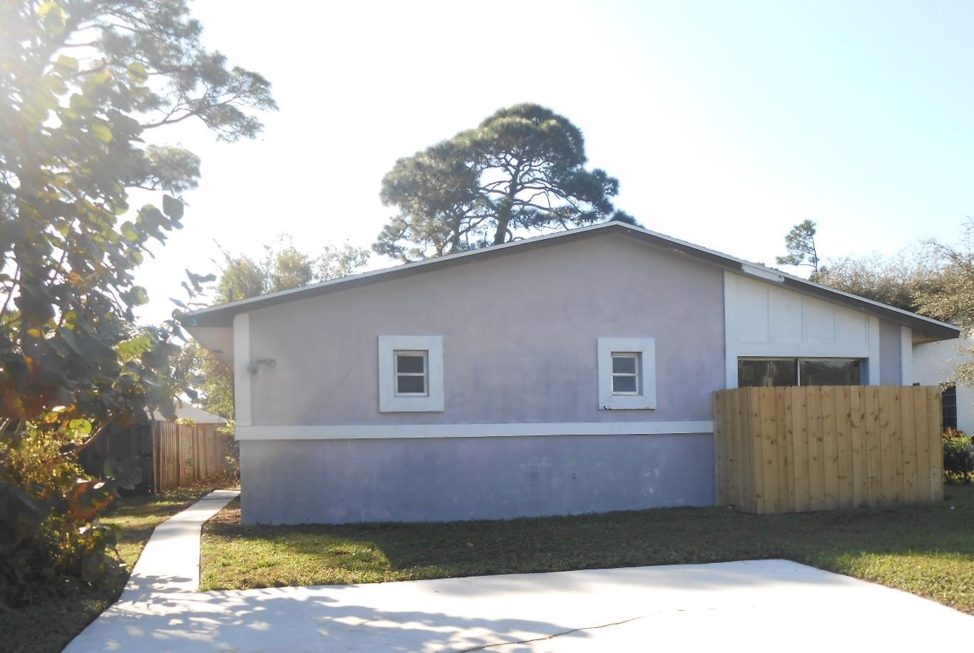 5348 Madison Road Delray Beach, FL 33484 - Photo 1 of 13 Front