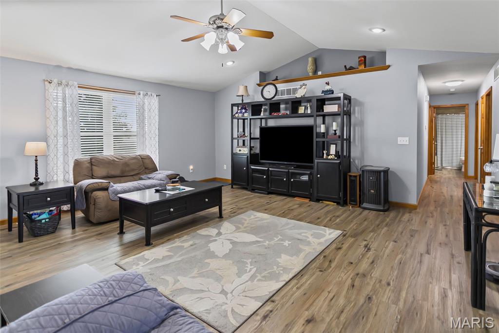 10 Austin Court Brighton, IL 62012 - Photo 21 of 50