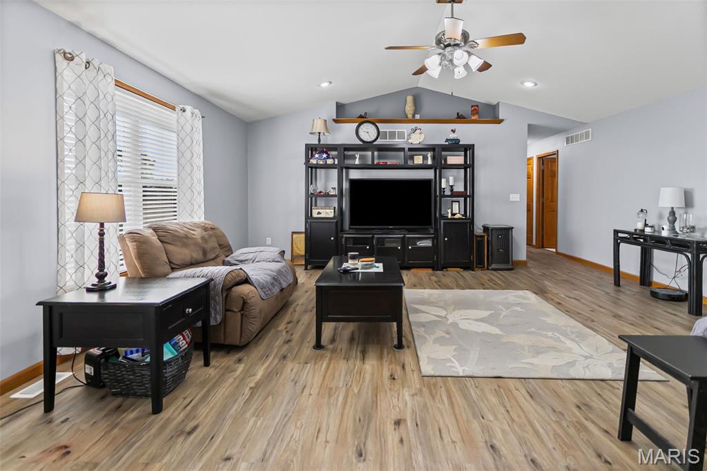 10 Austin Court Brighton, IL 62012 - Photo 22 of 50