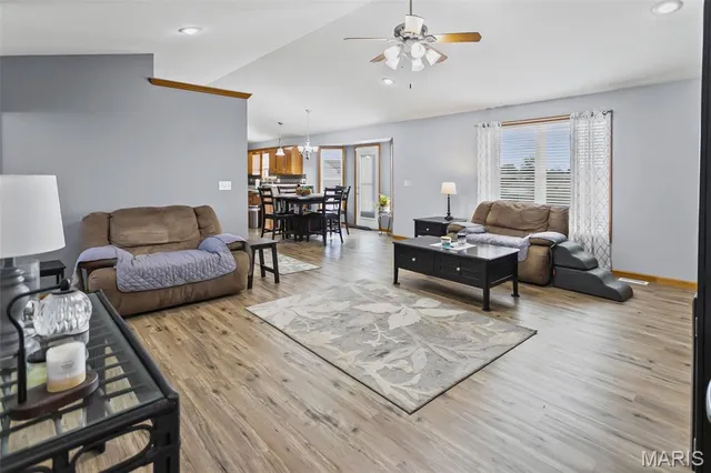 $350,000 | 10 Austin Court, Brighton, IL 62012