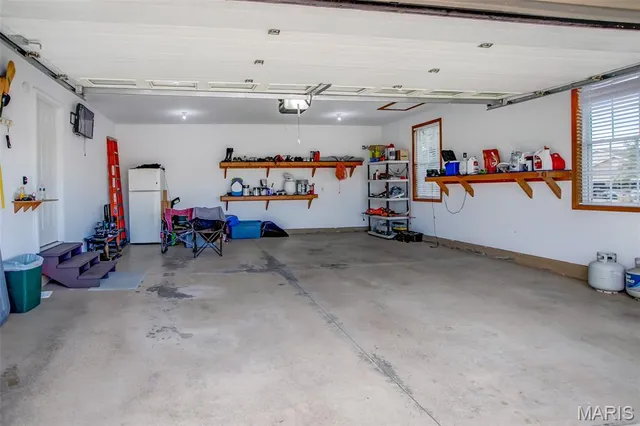 $350,000 | 10 Austin Court, Brighton, IL 62012