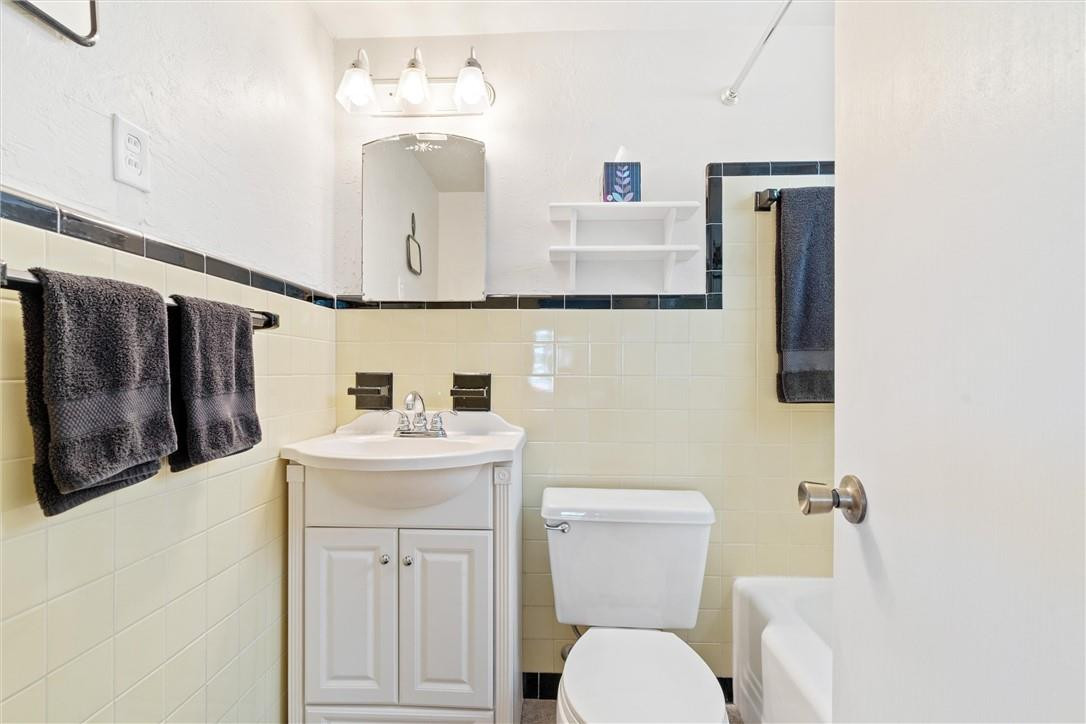 500 South Riverside Drive Pompano Beach, FL 33062 - Photo 24 of 52 Master Bathroom