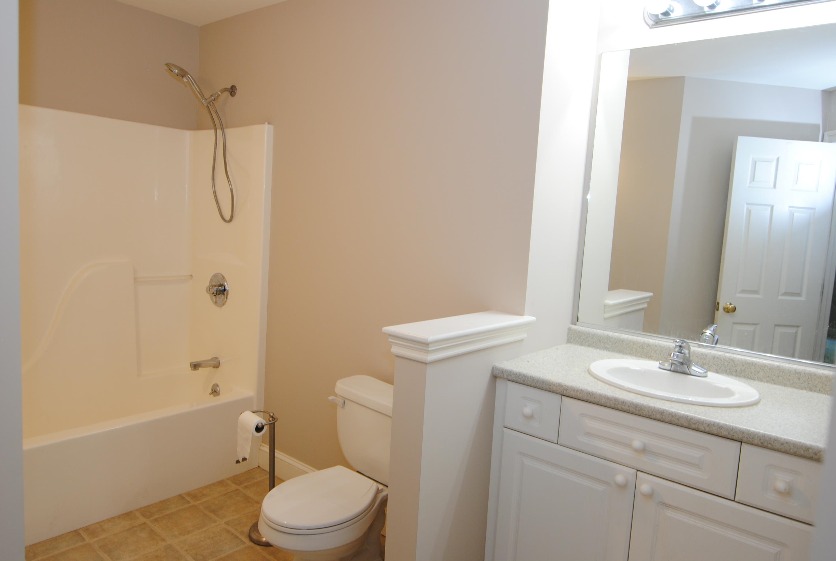 3 Maple Ridge Drive, Unit 221 Merrimack, NH 03054 - Photo 8 of 27