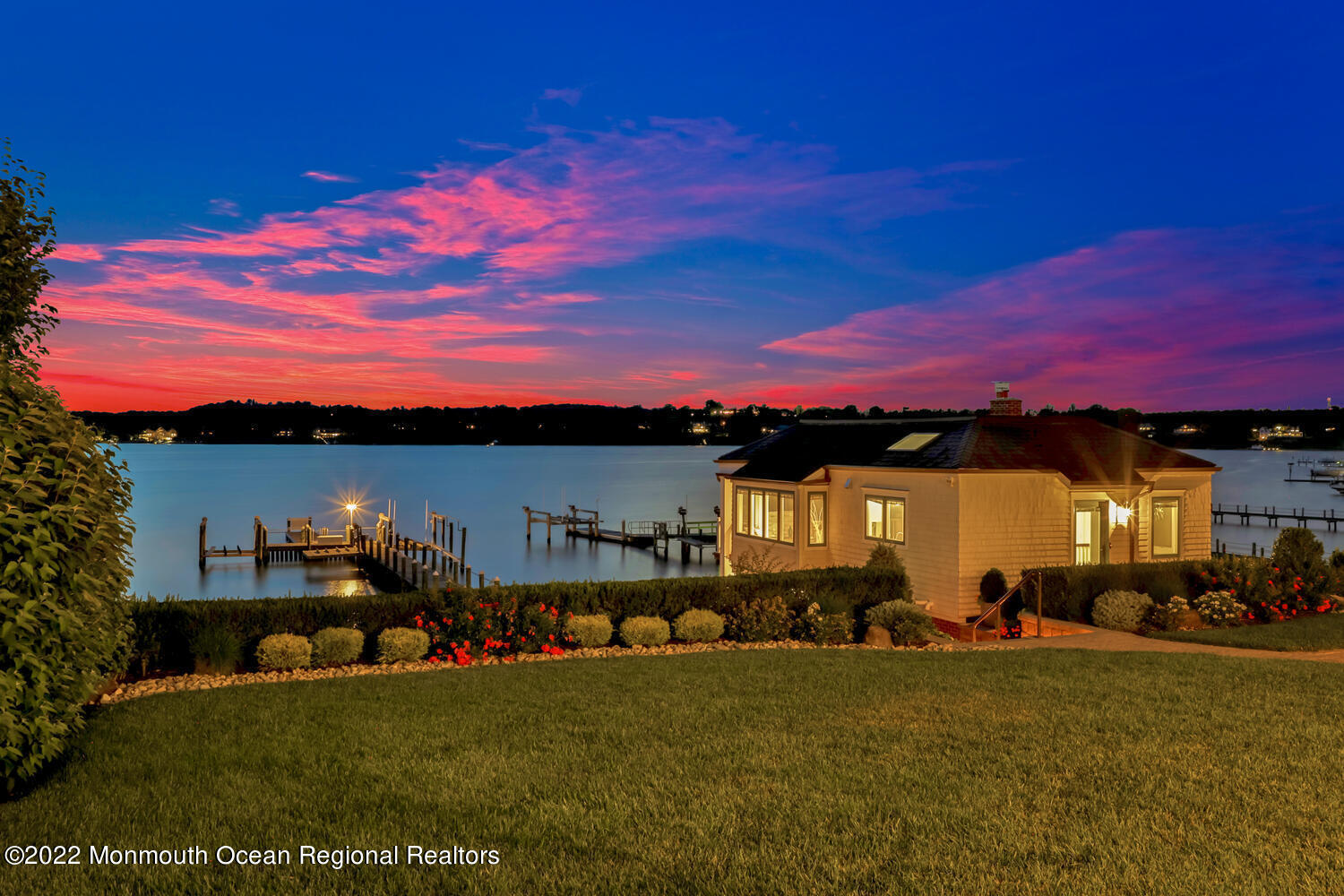 30 Alston Court Red Bank, NJ 07701 - Photo 98 of 103 Sunset