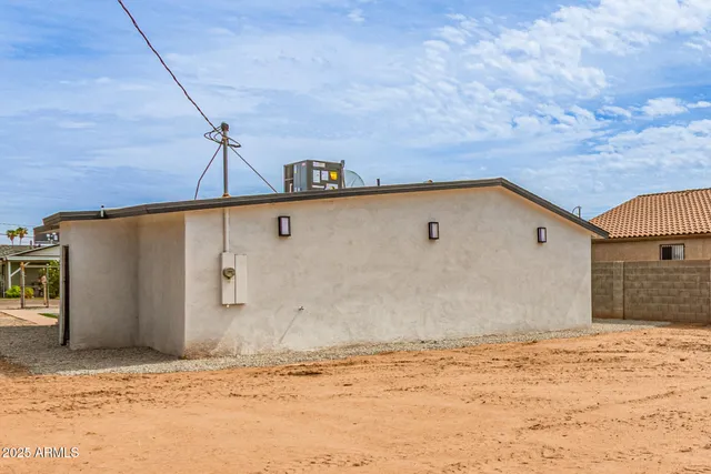 $338,000 | 4010 South 24th Place, Phoenix, AZ 85040