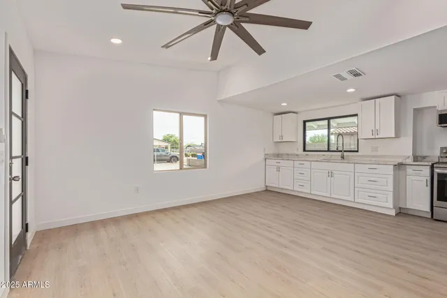 $338,000 | 4010 South 24th Place, Phoenix, AZ 85040