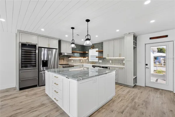$355,000 | 620 Fair Winds Drive, Unit 620, Nokomis, FL 34275