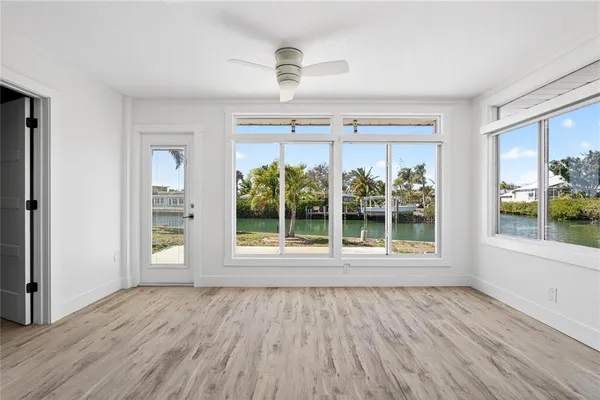 $355,000 | 620 Fair Winds Drive, Unit 620, Nokomis, FL 34275