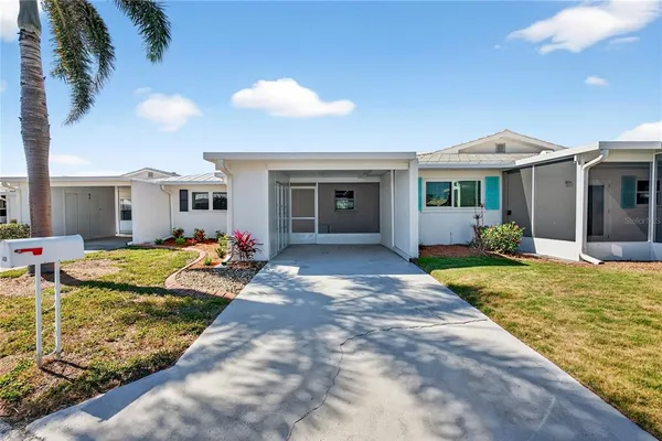 $355,000 | 620 Fair Winds Drive, Unit 620, Nokomis, FL 34275
