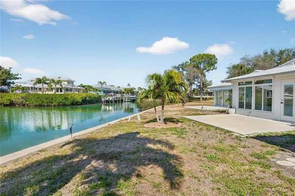 $355,000 | 620 Fair Winds Drive, Unit 620, Nokomis, FL 34275