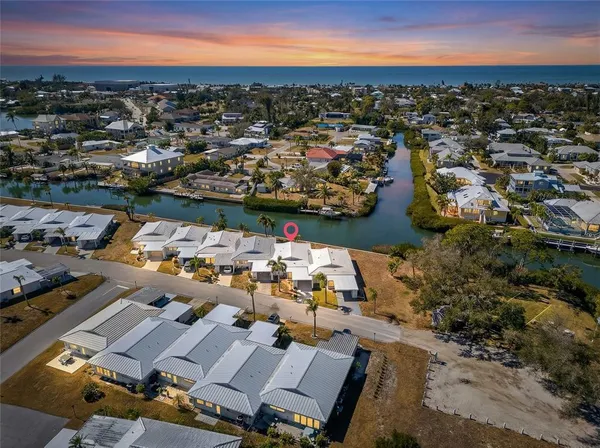 $355,000 | 620 Fair Winds Drive, Unit 620, Nokomis, FL 34275
