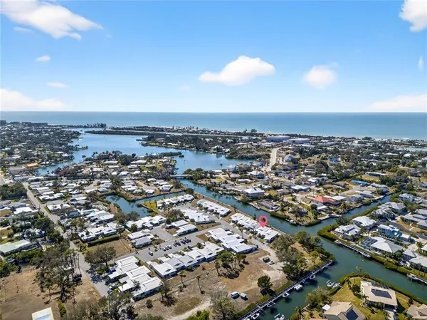 $355,000 | 620 Fair Winds Drive, Unit 620, Nokomis, FL 34275
