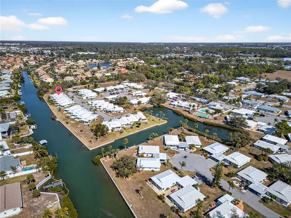 $355,000 | 620 Fair Winds Drive, Unit 620, Nokomis, FL 34275