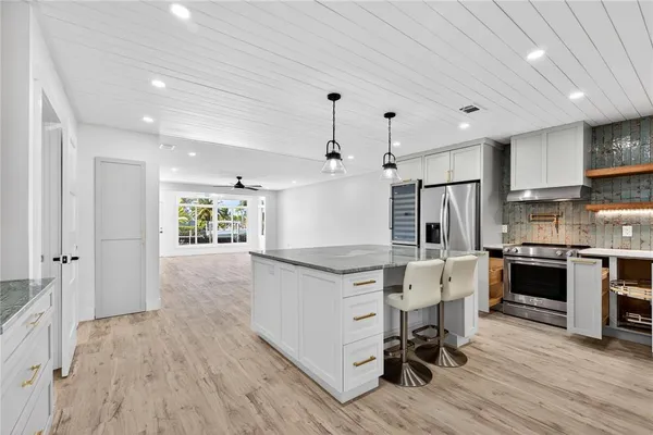 $355,000 | 620 Fair Winds Drive, Unit 620, Nokomis, FL 34275