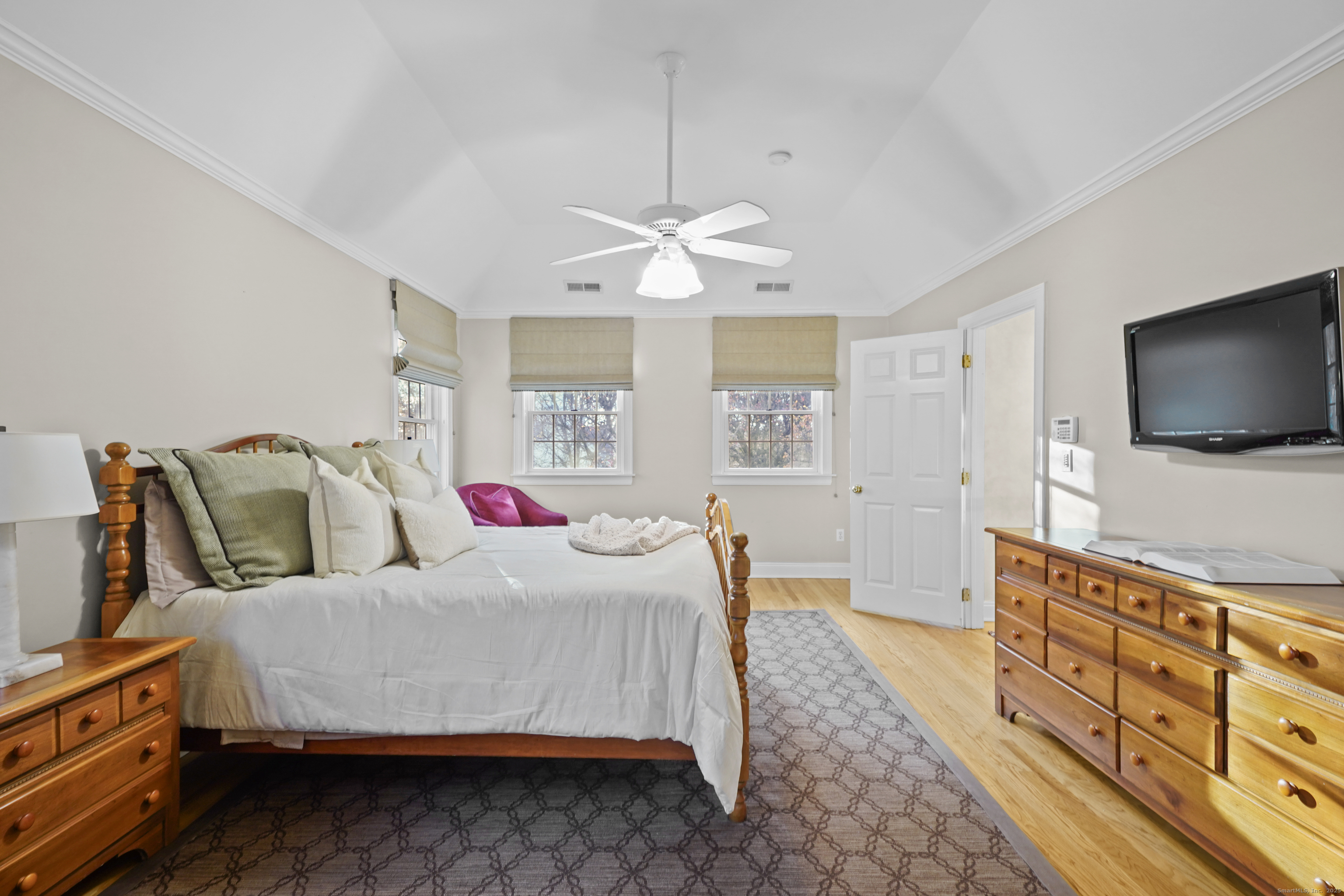 77 Fox Glen Drive Stamford, CT 06903 - Photo 21 of 40