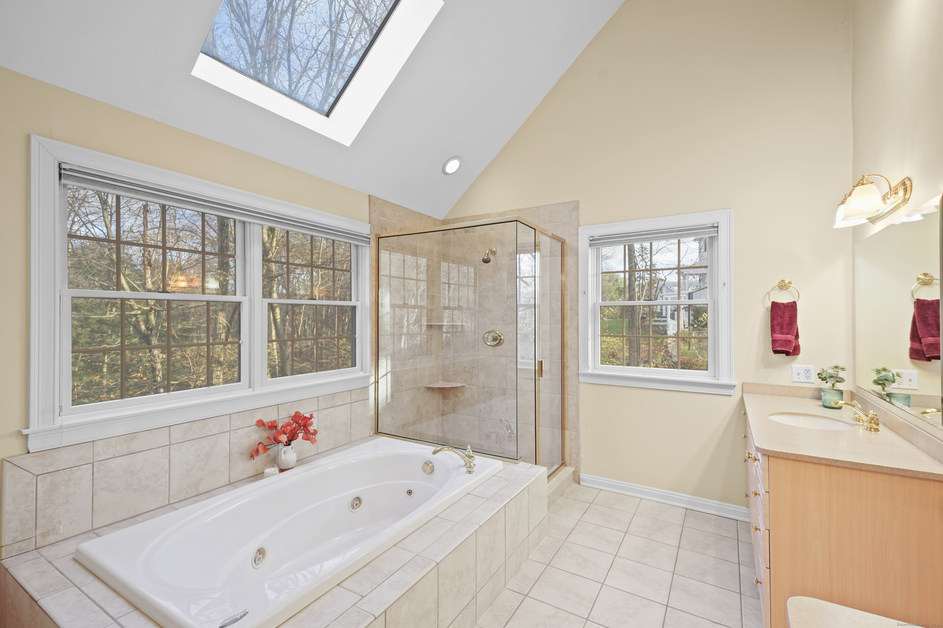 77 Fox Glen Drive Stamford, CT 06903 - Photo 23 of 40