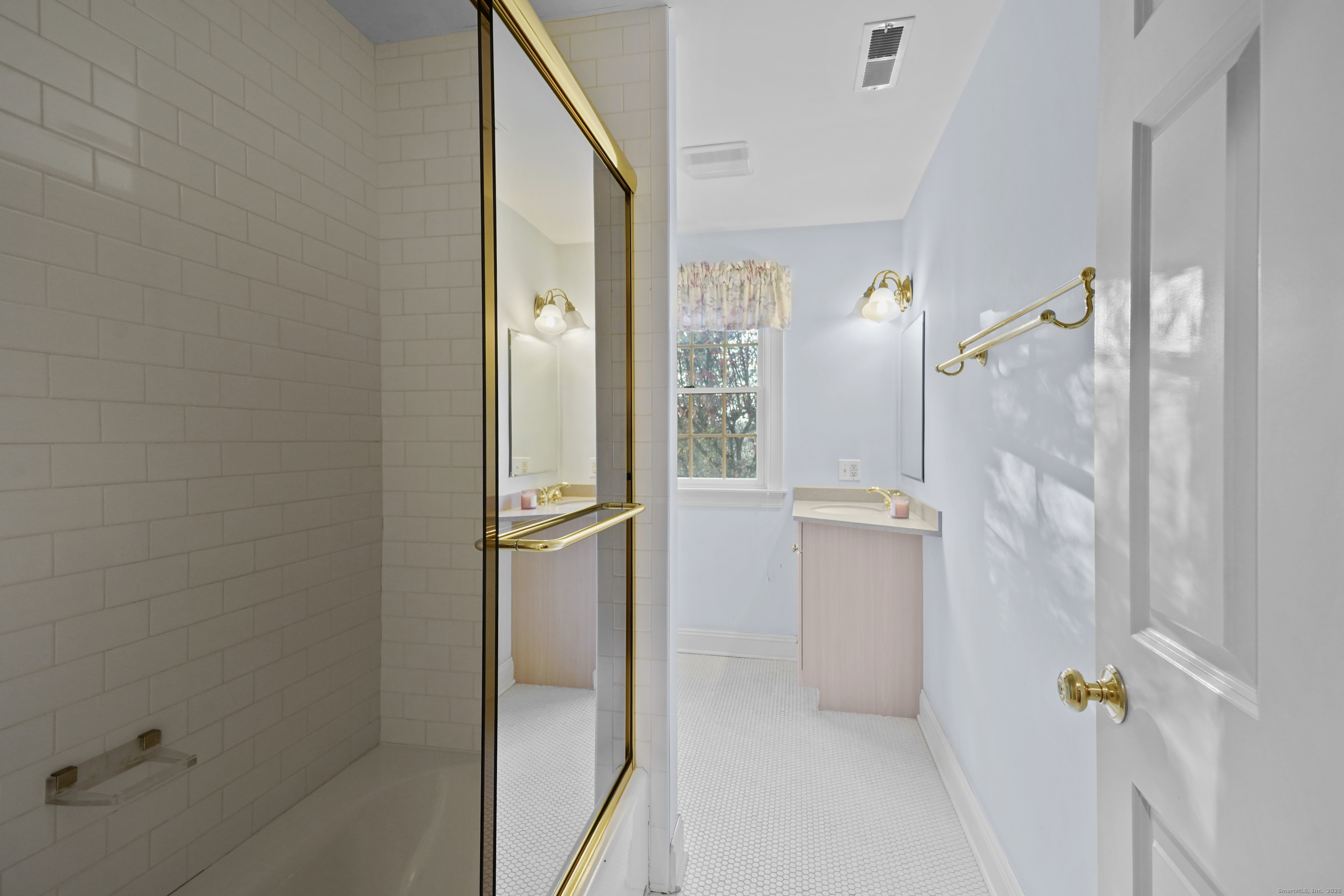 77 Fox Glen Drive Stamford, CT 06903 - Photo 30 of 40