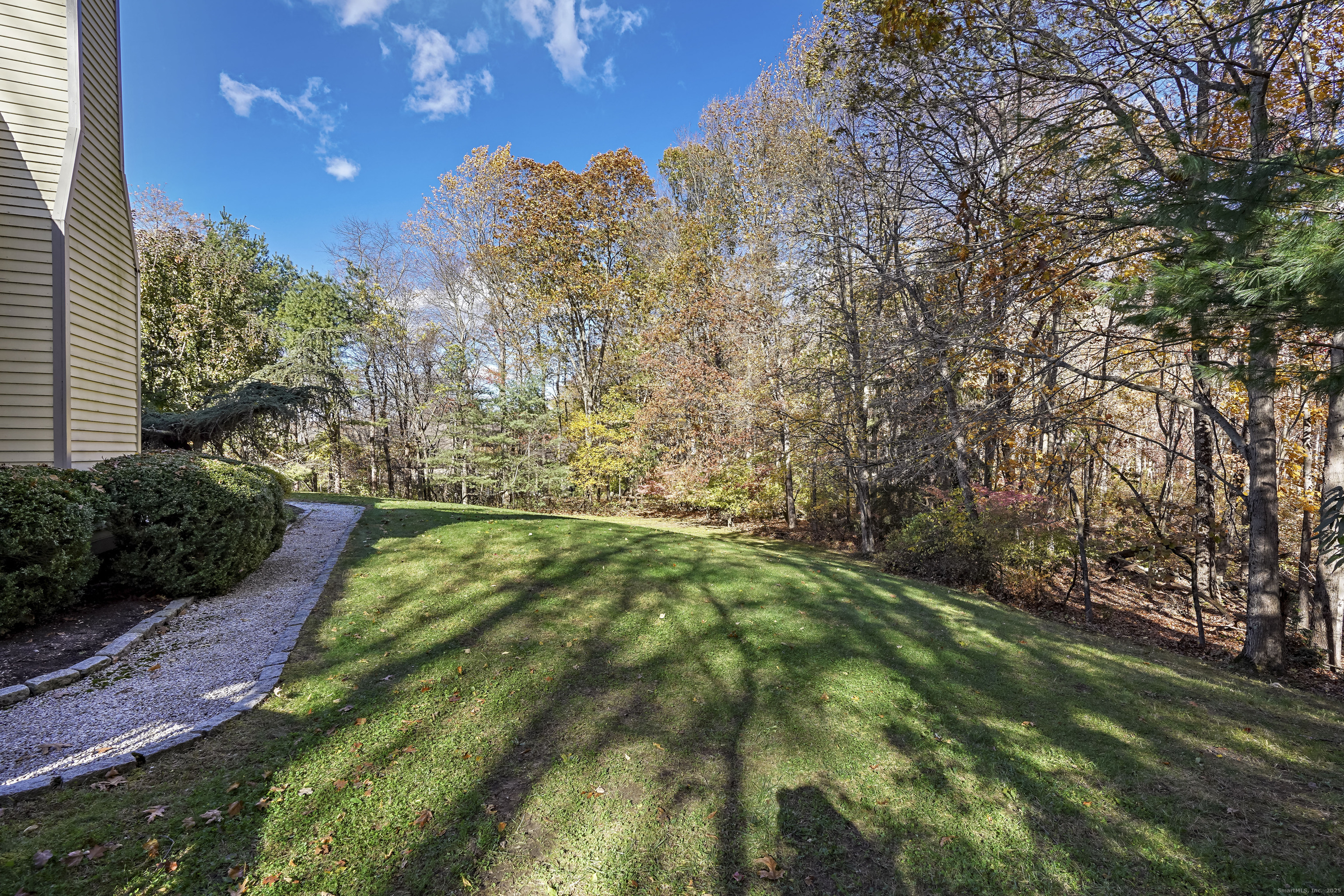 77 Fox Glen Drive Stamford, CT 06903 - Photo 33 of 40