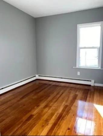 $1,800 | 661 Lawton Street, Unit 1, Fall River, MA 02721
