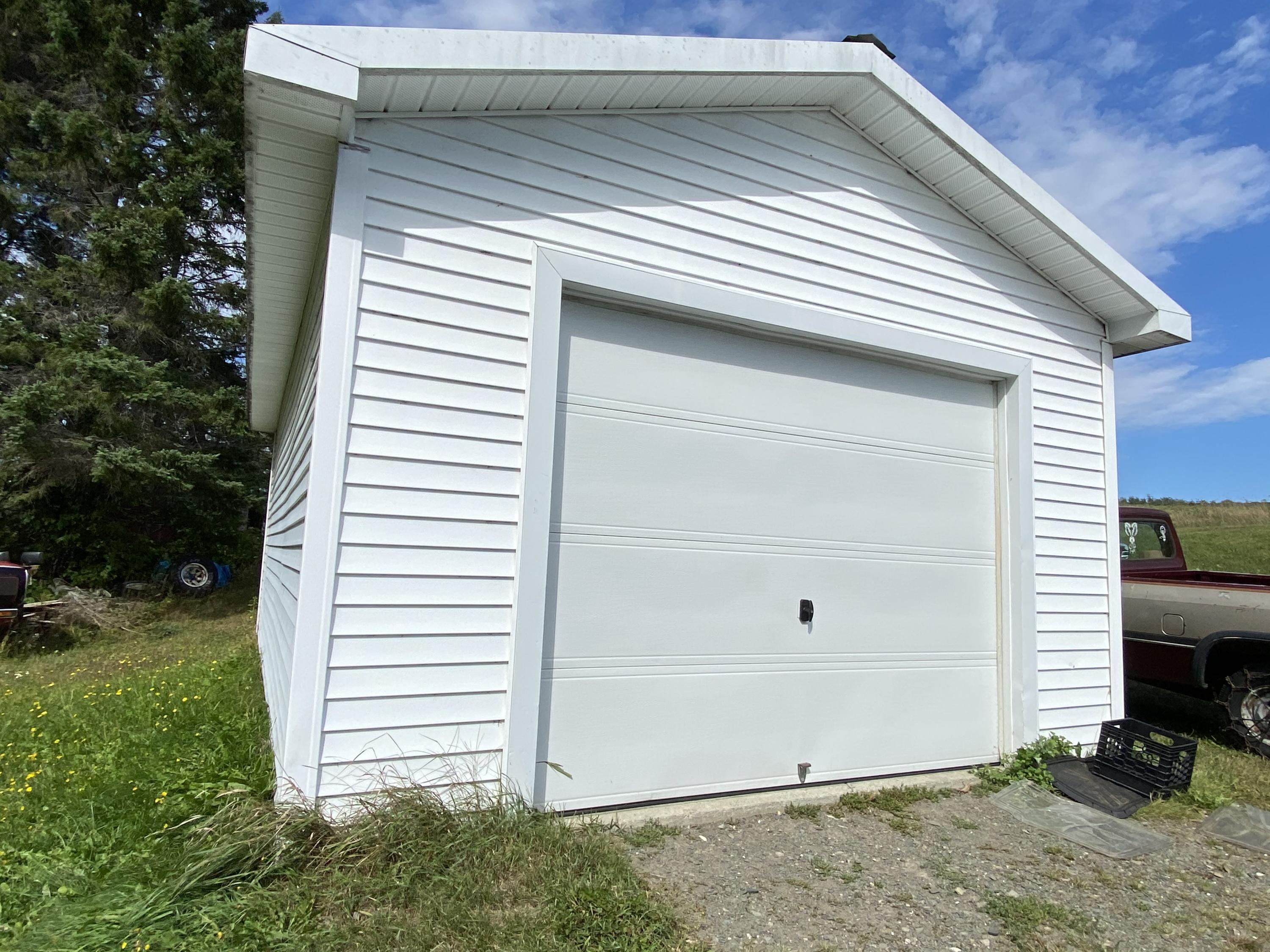 700 West Limestone Road Fort Fairfield, ME 04742 - Photo 7 of 40 Newer 1 Car Garage
