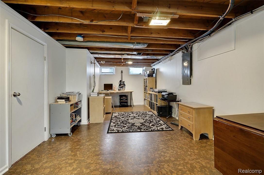 2494 Manchester Road Birmingham, MI 48009 - Photo 21 of 38 dsc09287-dsc09289.jpg