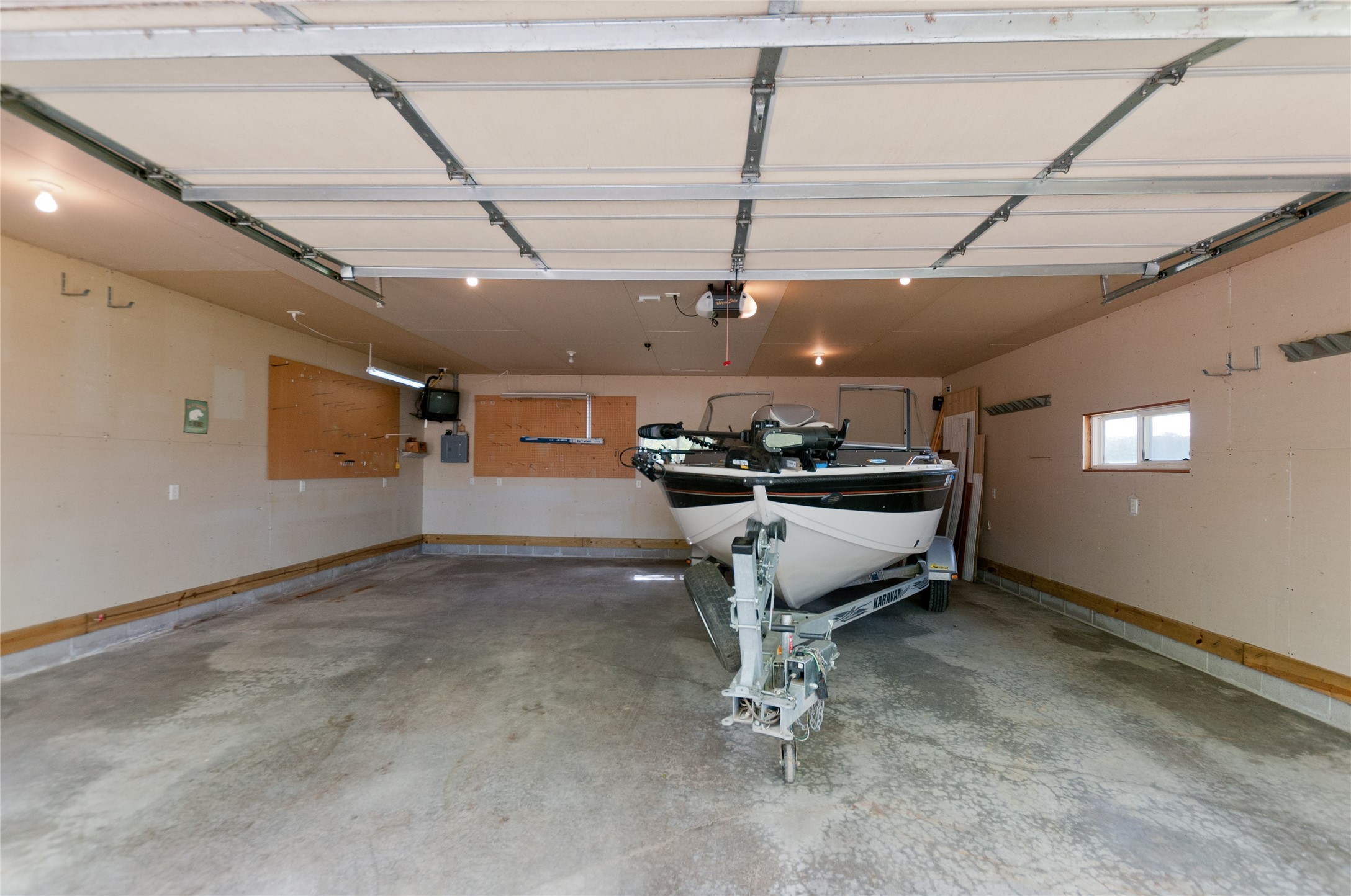 1661 20 1/2 Street Rice Lake, WI 54868 - Photo 13 of 37 detached garage interior