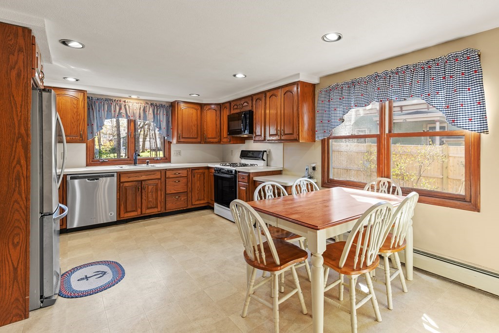 730 East Street Dedham, MA 02026 - Photo 19 of 38